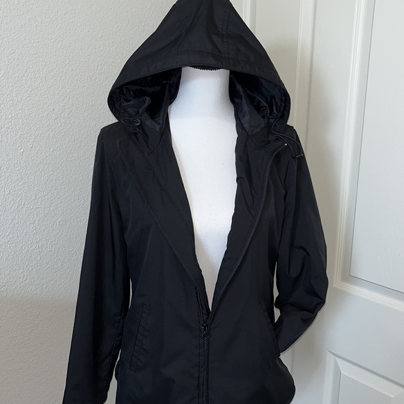 Gap hooded zip up jacket size XS - Picture 3 of 5